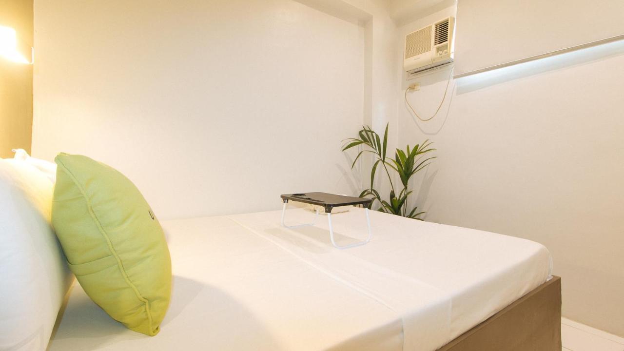 Urbanview At San Antonio'S Place Sampaloc Манила Экстерьер фото
